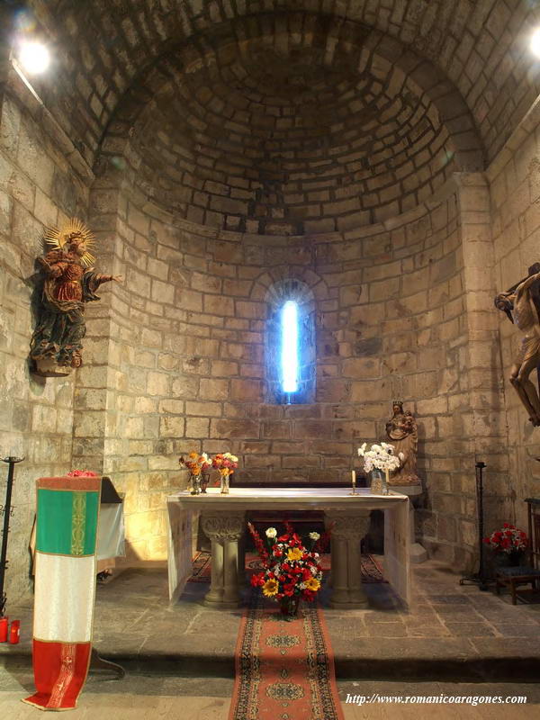 INTERIOR HACIA LA CABECERA